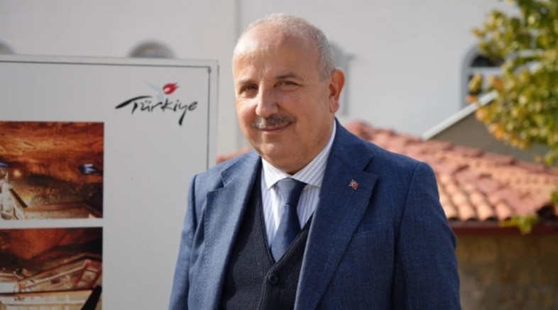 AK Partili Belediye Başkanı Rüvet Alma Suçundan Görevden Uzaklaştırıldı