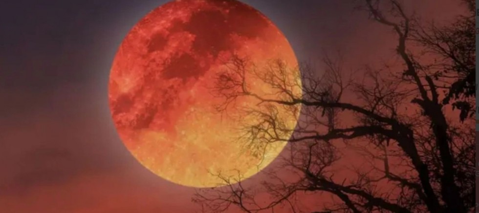 Beklenen gün geldi, dünyanın bir tarafı bu olayı izliyor: Kanlı Ay tutulması Türkiye'den görülecek mi?