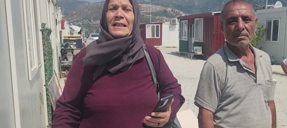 Hataylı depremzede: Konteynerinizden eğer çıkmazsanız polis zoruyla kaldıracağız, diye bizi tehdit ettiler