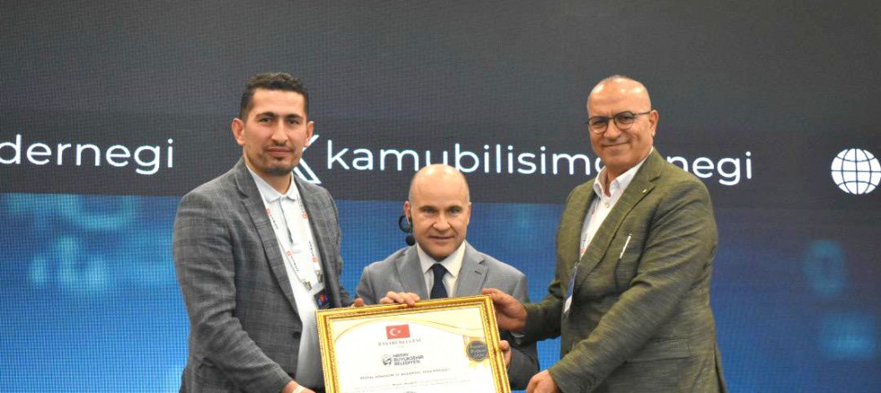 HBB, KAMU BİLİŞİM ZİRVESİ’NDE BAŞARIYA LAYIK GÖRÜLDÜ