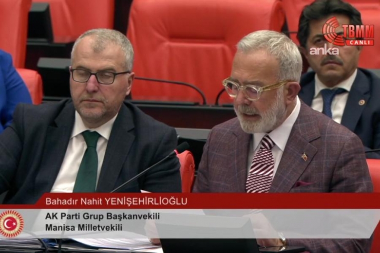 Lüks saatiyle olay olan AKP'li isim emeklilerin zam talebine 'şov' dedi