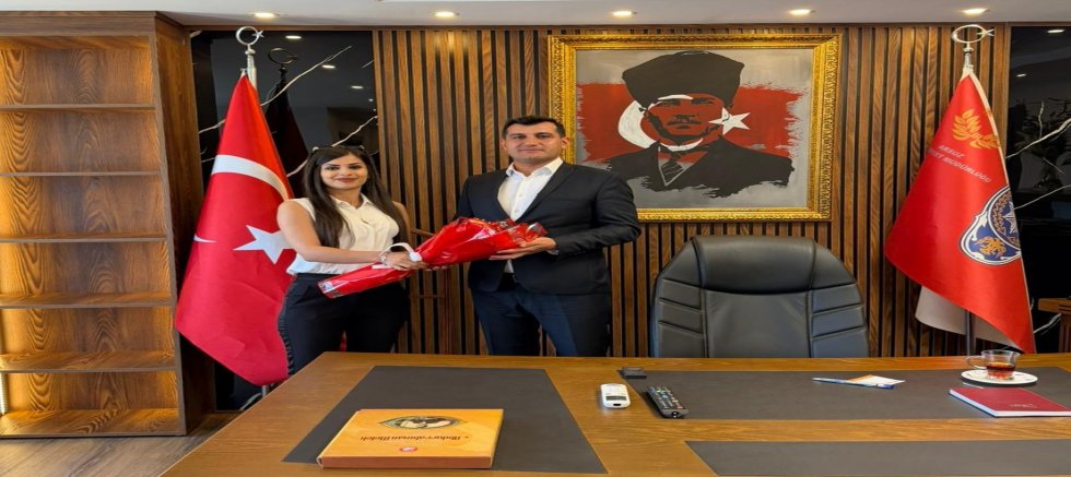 BURCU YERAL'DAN EMNİYET MÜDÜRÜ NAR'A XFEST ZİYARETİ.