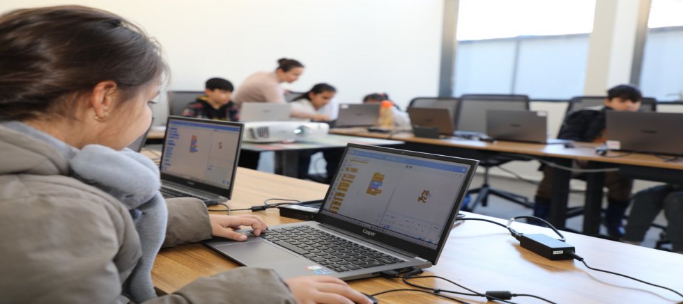 HBB’DEN ÇOCUKLARA BİLİM ATÖLYELERİ