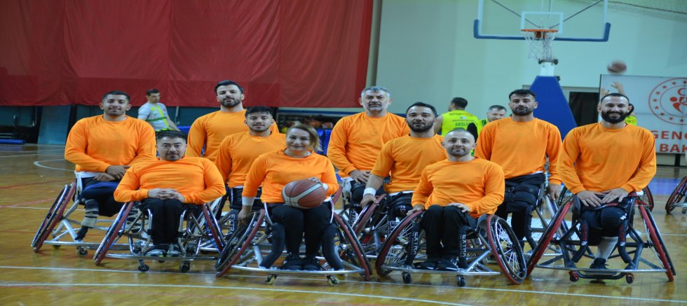 İskenderun Belediyespor Yüzümüzü Güldürmeye Devam Ediyor