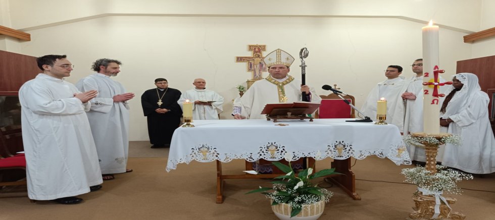 İskenderunlu Katolikler Paskalya’yı Coşkuyla Kutladı