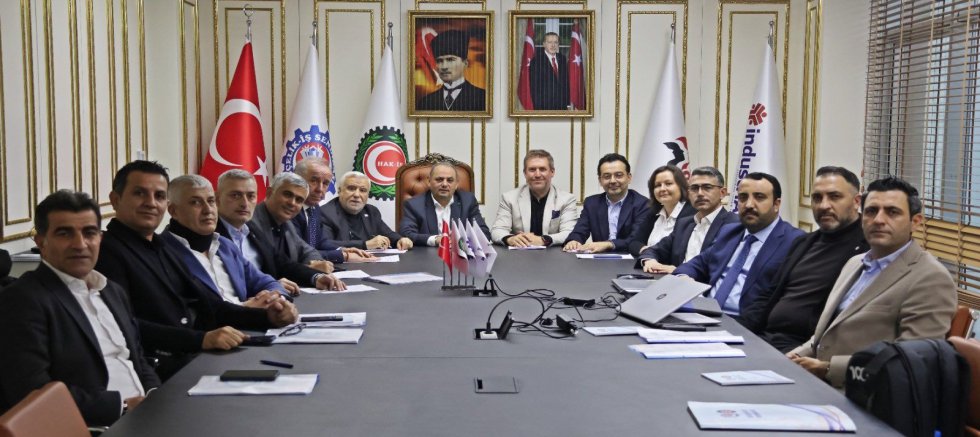 MMK Metalurji’de Toplu Sözleşme Sevinci