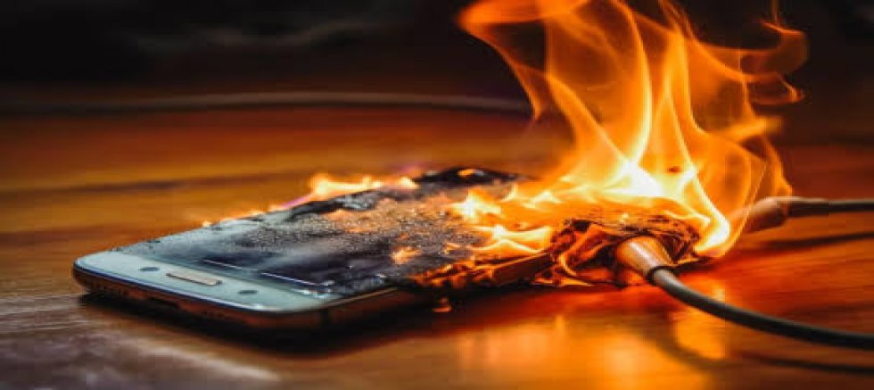 Telefonu gece boyunca şarjda bırakmak bataryayı nasıl etkiliyor?