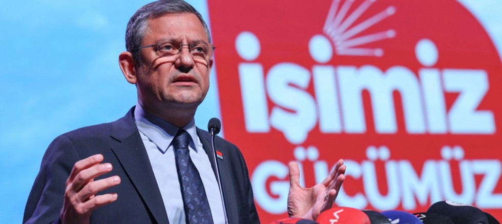 Özel'den iktidarın ekonomi politikalarına tepki: Seçimden sonra iğneden ipliğe her şeye zam gelecek