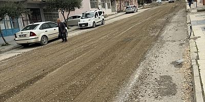 Cumhur İttifakı belediye başkan adayı Dönmez belediye başkanı gibi çalışıyor