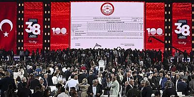 Cumhuriyet Halk Partisi Olağanüstü Kurultay kararı aldı