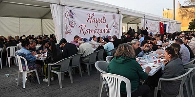 Hayrı bile seçim için yapan AKP İmamoğlu kazanınca iftar çadırını kaldırdı