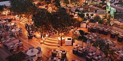 İki AKP’li isim bir oturuşta 17 emekli maaşını yedi