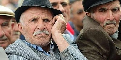 İkramiye vermeyin emekliye 220 dolar verin!