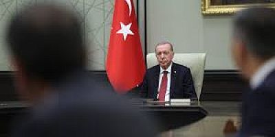 'İtibardan tasarruf olmaz': Kabine bu kez 'Kışlık Saray'da