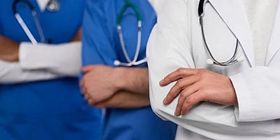 Maaş kesintisi ve ağır iş yükü: Aile hekimleri isyanda