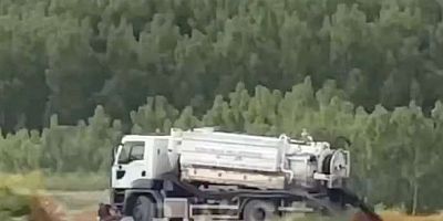 MHP’li Gölyaka Belediyesi’nden skandal görüntü! Atıkları Melen Çayı’na boşalttılar