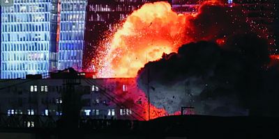 Orta Doğu alev alev! İran İsrail'in kalbini vurdu... Füzeler peş peşe ateşlendi