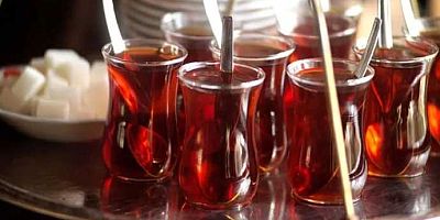 Safranbolu İlçe Milli Eğitim tasarrufu öğretmenin çay makinesini kaldırmakta buldu