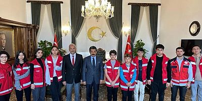 İskenderun Çocuk Hakları Komitesi Temsilcileri Kaymakam Demiryürek’i Ziyaret Etti