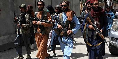 Taliban’dan kadınların konuşmasına yasak