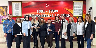 Arsuz Özel Teknoloji Koleji’ne Anlamlı Plaket