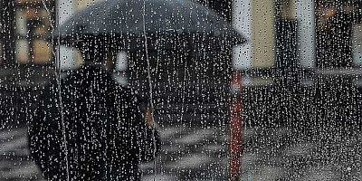 Türkiye sağanağa teslim! Meteoroloji’den çok sayıda kente kuvvetli yağış uyarısı