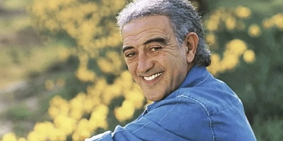 Usta sanatçı Edip Akbayram gözyaşları ile anıldı