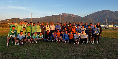 Zafer Partisi Arsuz Belediye Başkanı M. Burak Gürbüz'den Arsuz Uluçınar Spor Kulübüne ziyaret...