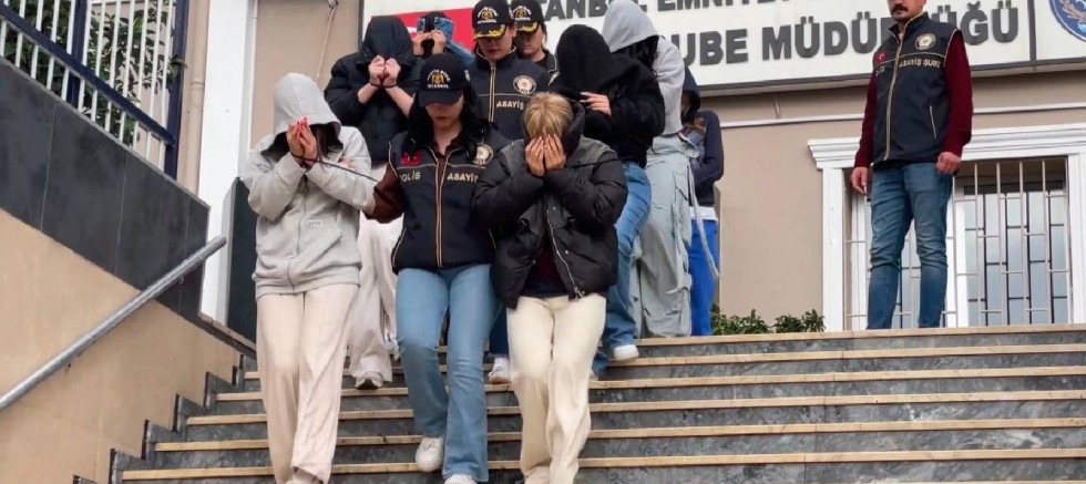 Türkiye'de acı tablo: 100 bin kadın ve çocuk fuhuş yapıyor!